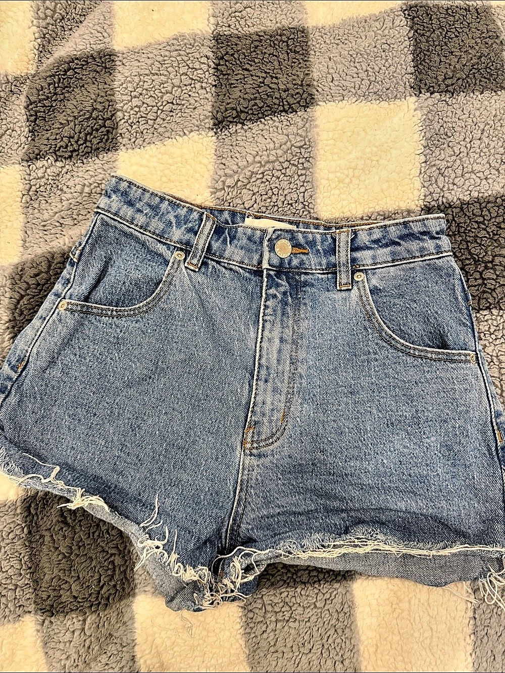 Rolla's Original Short Denim Frayed Jean Shorts in Blue